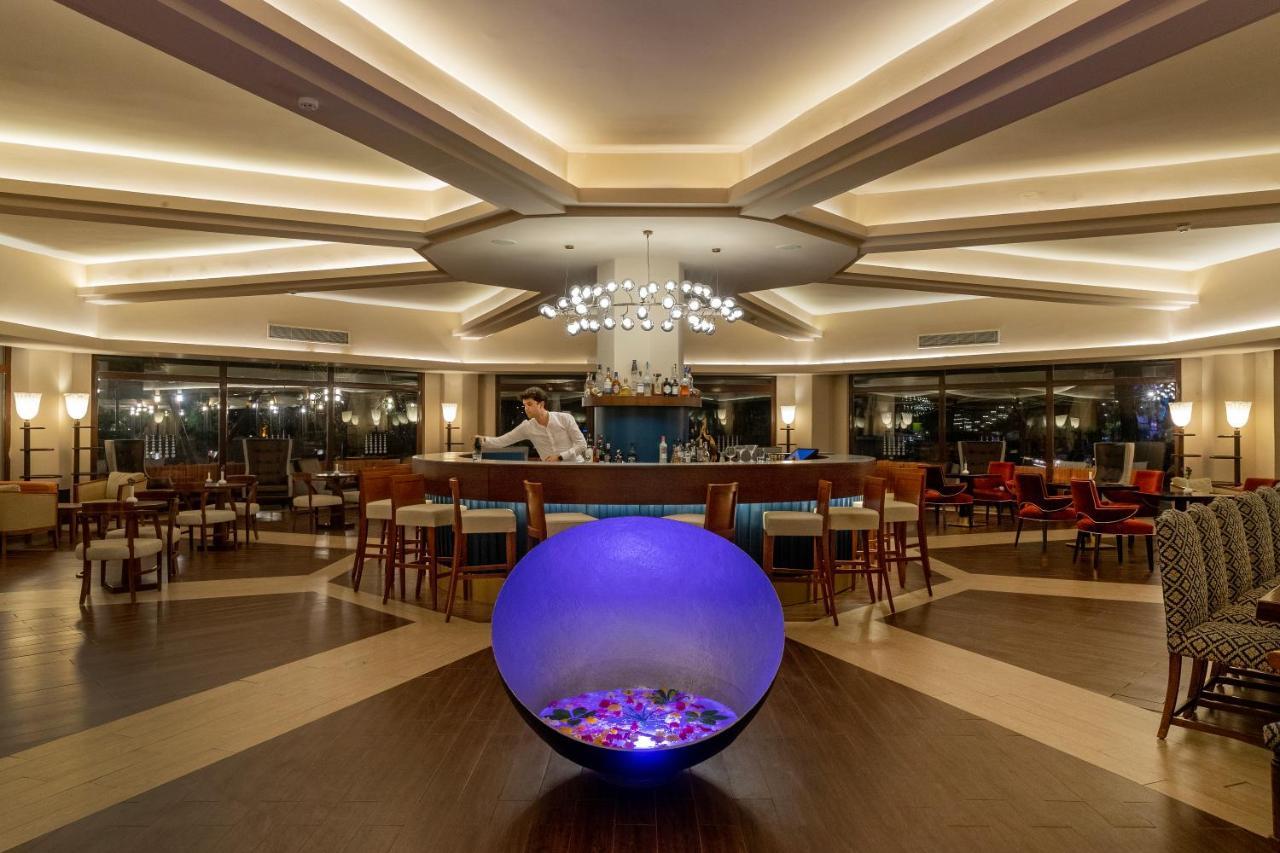 ホテル マート ミラ テキロヴァ エクステリア 写真 The lobby of the hotel