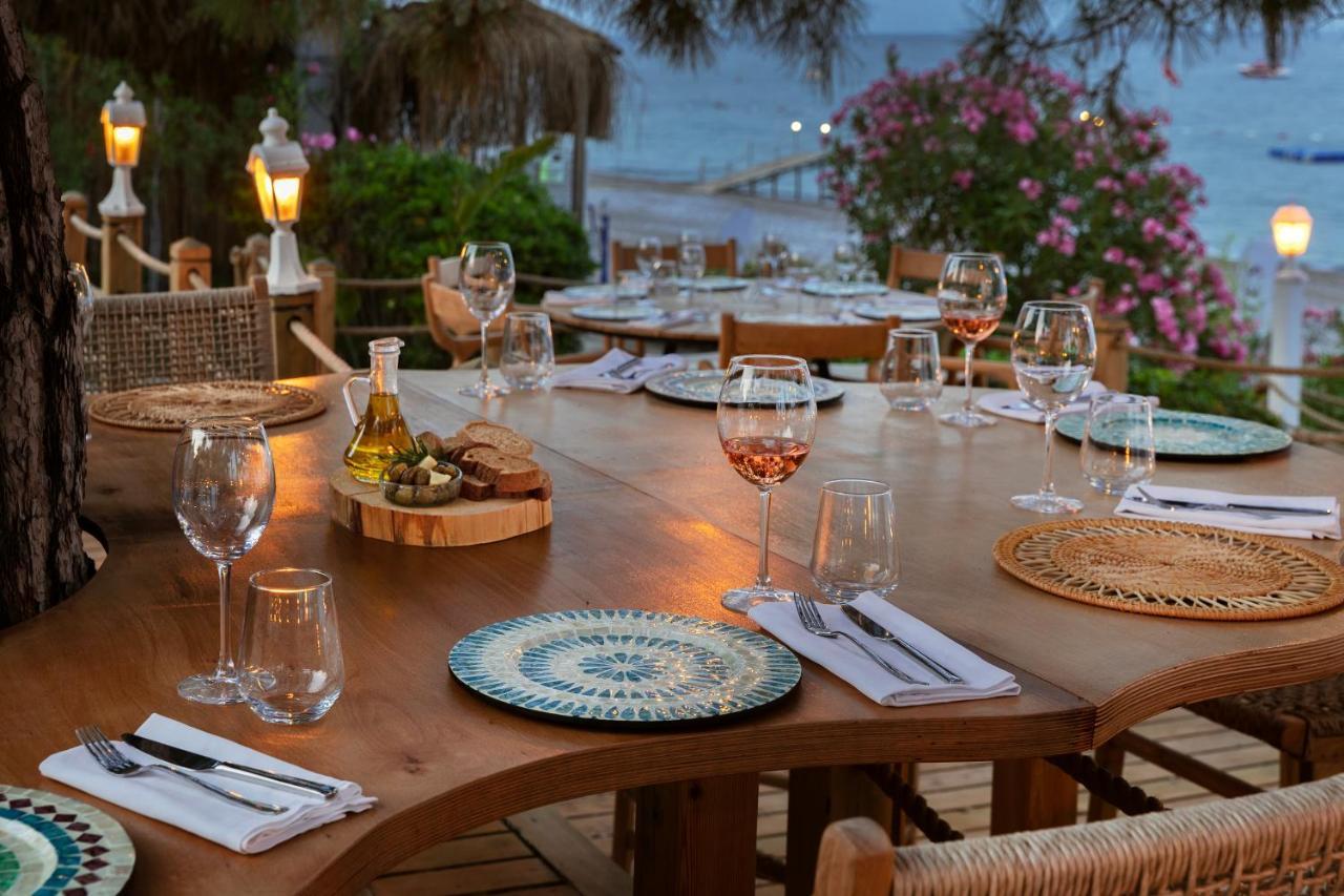 ホテル マート ミラ テキロヴァ エクステリア 写真 The restaurant at the beach